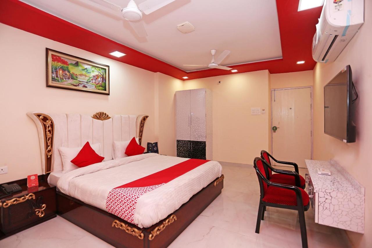 Oyo 23495 Hotel The Park Juhi Bari Экстерьер фото