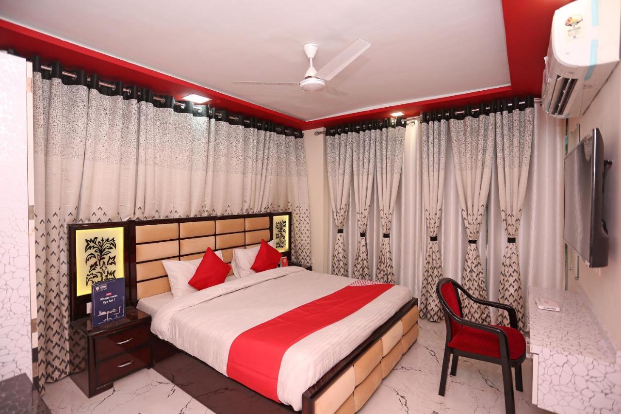 Oyo 23495 Hotel The Park Juhi Bari Экстерьер фото